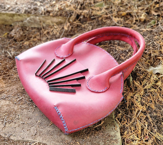 Art deco bag with relief design